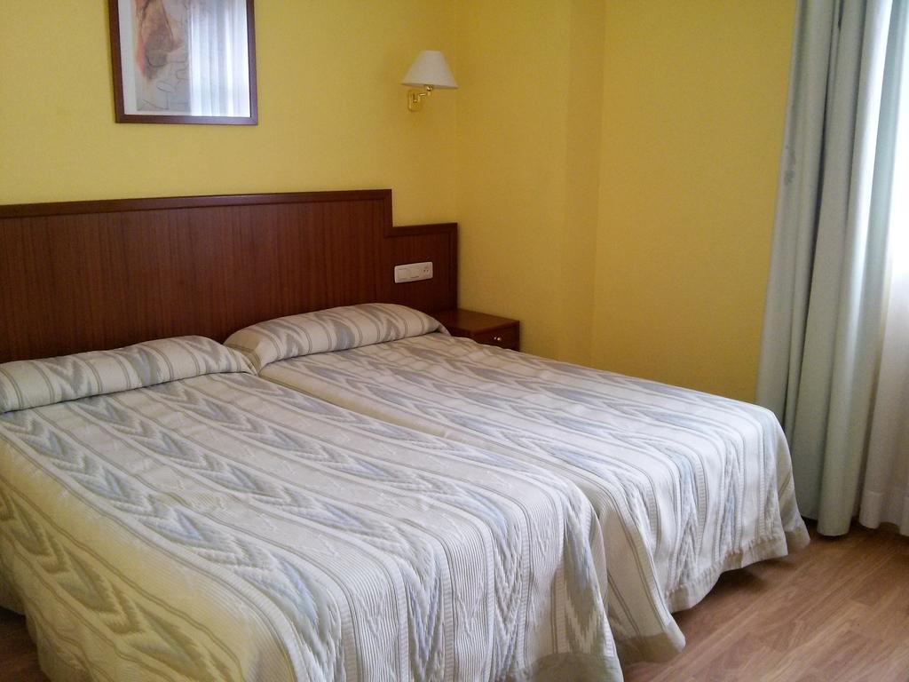 Hotel Vega Del Sella 2*